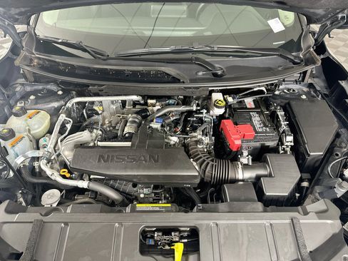 Used 2025 Nissan Rogue S FWD image 32