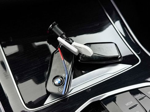 Used 2023 BMW X7 M60i w/ Executive Package AWD/4WD image 44