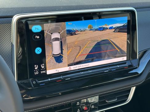 New 2026 Volkswagen Atlas Cross Sport SEL Premium R-Line image 26