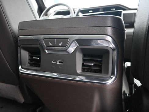 New 2026 GMC Sierra 3500 Denali w/ Denali Reserve Package image 26