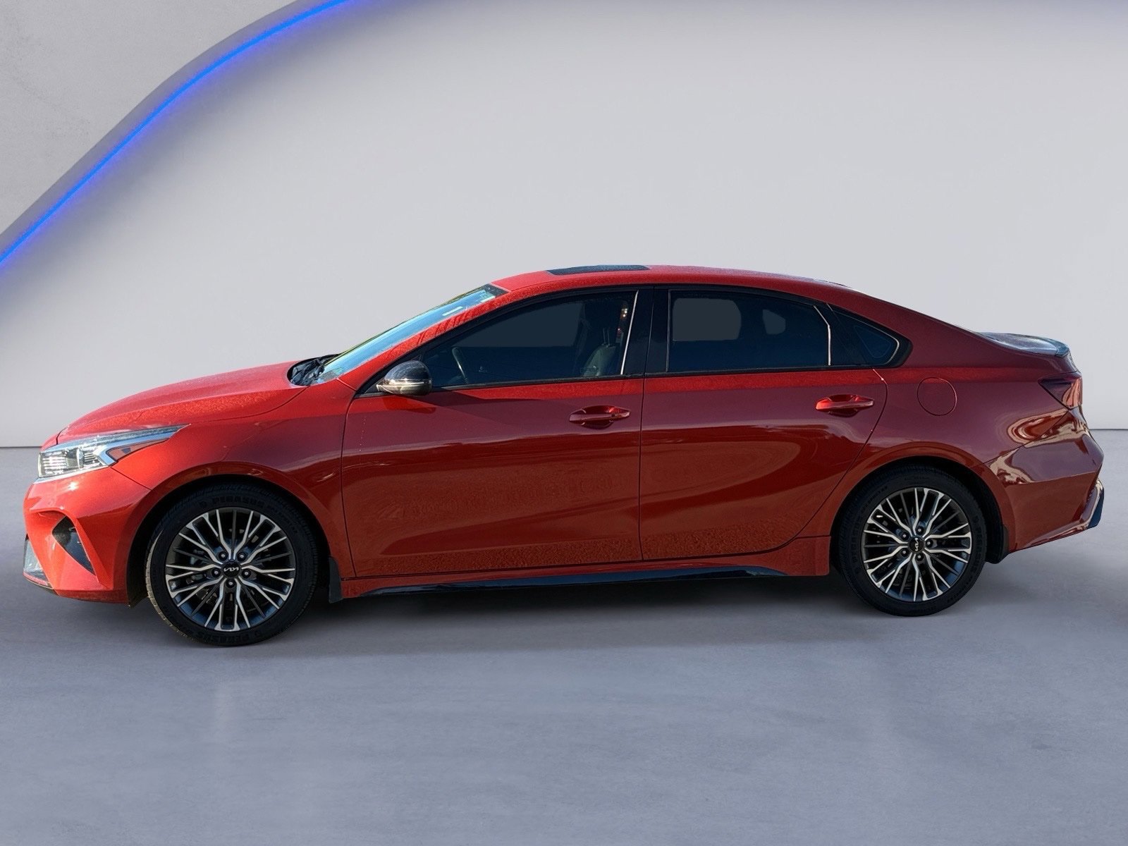 Used 2023 Kia Forte GT-Line w/ GT-Line Premium Package FWD image 3