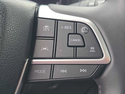 Certified 2026 Toyota Grand Highlander FWD image 30