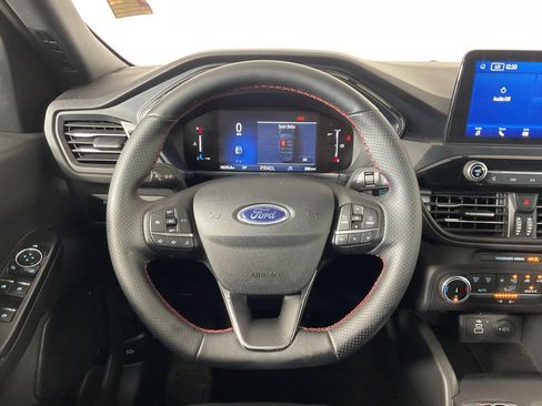 Used 2025 Ford Escape ST-Line AWD/4WD image 12