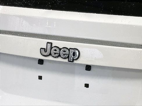 Used 2017 Jeep Compass Latitude AWD/4WD image 27