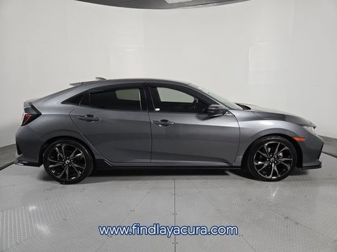 Used 2017 Honda Civic Sport image 9