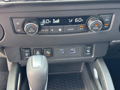 New 2025 Nissan Frontier SV w/ SV Convenience Package image 18