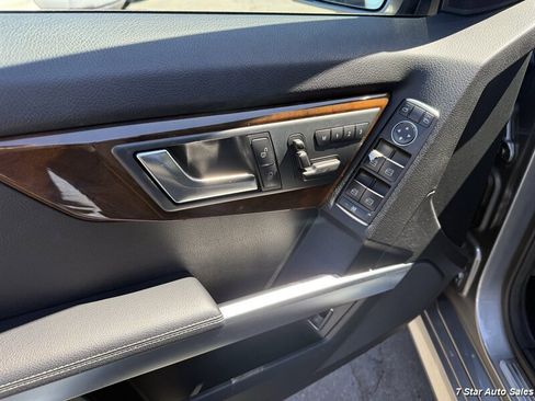 Used 2015 Mercedes-Benz GLK 350 4MATIC image 7