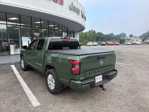 Used 2023 Nissan Frontier SV w/ SV Convenience Package AWD/4WD image 3