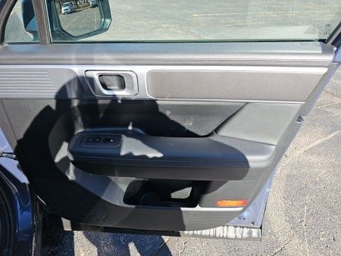 Used 2025 Hyundai Santa Fe SEL image 14