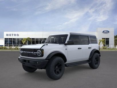 New 2026 Ford Bronco Outer Banks w/ Sasquatch Package
