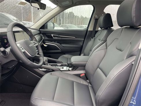 New 2025 Kia Telluride S image 4