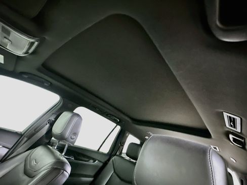 Used 2020 Cadillac XT6 Premium Luxury FWD image 26