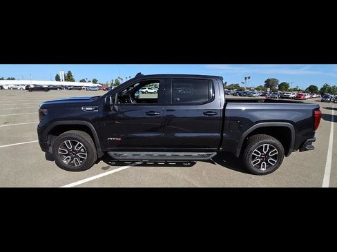 Used 2026 GMC Sierra 1500 AT4 w/ Technology Package AWD/4WD image 2