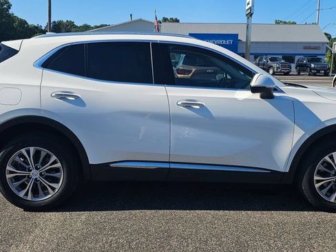 Used 2022 Buick Envision Preferred AWD/4WD image 9