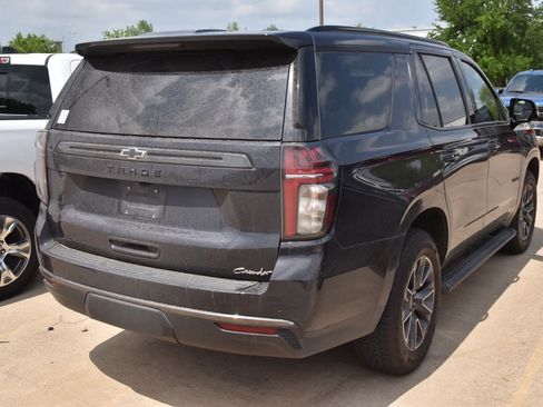 Used 2022 Chevrolet Tahoe Z71 w/ Luxury Package image 7