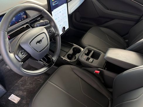 New 2026 Ford Mustang Mach-E Select w/ Comfort Package Lite RWD image 10