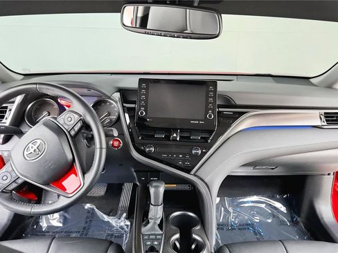 Used 2021 Toyota Camry XSE w/ Cold Weather Package FWD image 31