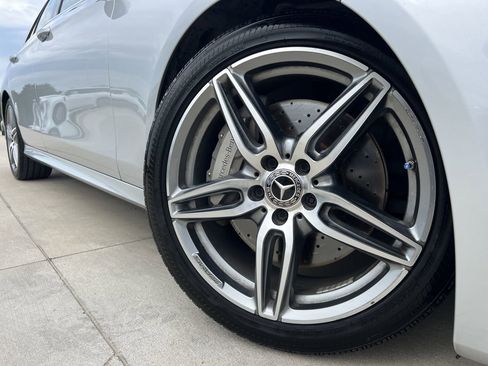 Used 2019 Mercedes-Benz E 300 image 6