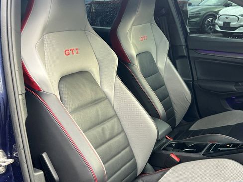 Used 2023 Volkswagen GTI SE image 9