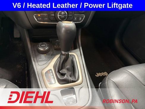 Used 2018 Jeep Cherokee Limited AWD/4WD image 34