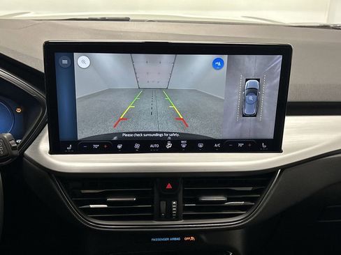 Used 2024 Ford Escape Platinum image 36