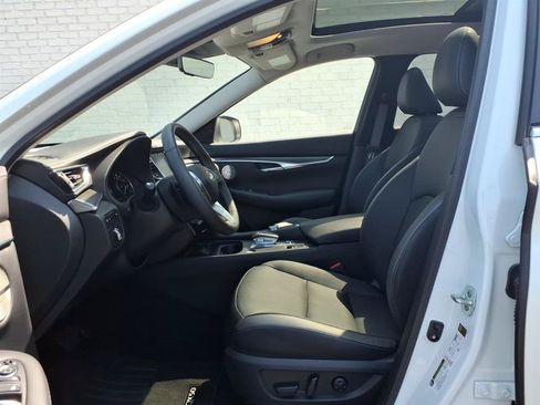 Used 2024 INFINITI QX50 Luxe FWD image 12