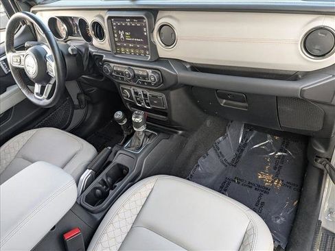 Used 2022 Jeep Gladiator Overland AWD/4WD image 20