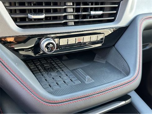 New 2025 Ford Explorer ST-Line w/ Premium Package image 29