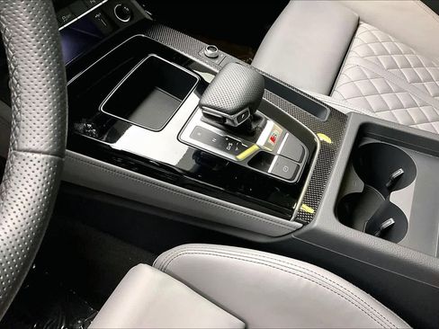 Certified 2025 Audi SQ5 Premium Plus w/ Premium Plus Package image 15