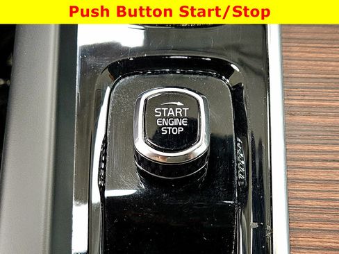 Used 2024 Volvo S60 B5 Ultimate image 32