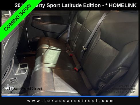 Used 2012 Jeep Liberty Sport image 7