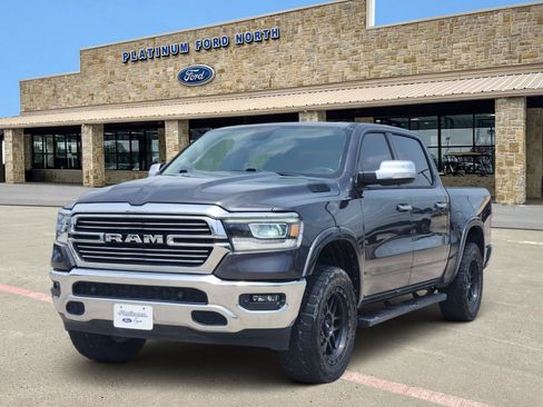 Used 2019 RAM 1500 Laramie AWD/4WD image 2