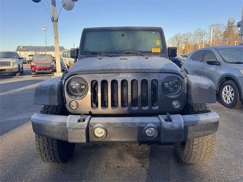 Used 2014 Jeep Wrangler Rubicon w/ Power Convenience Group image 2