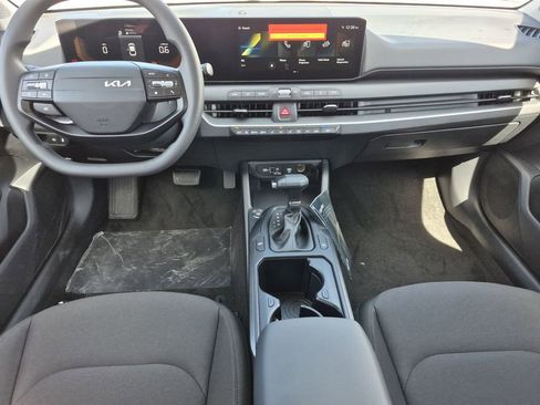 New 2026 Kia K4 FWD image 13