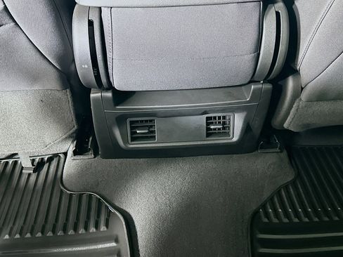 Used 2023 Chevrolet Silverado 1500 Custom RWD image 26