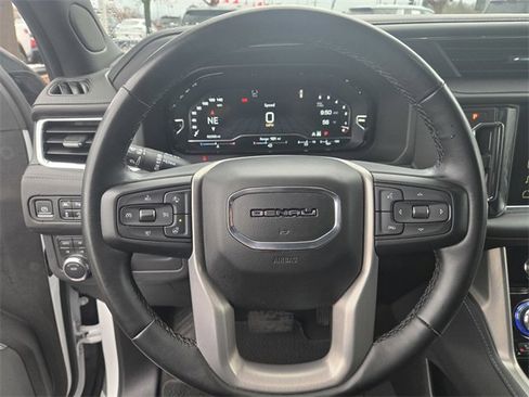 Used 2023 GMC Yukon Denali image 26