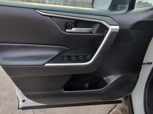 Used 2023 Toyota RAV4 XLE image 12