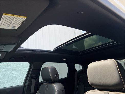 Used 2025 Chevrolet Blazer Premier w/ Driver Confidence II Package image 19