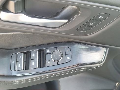 Used 2023 Nissan Rogue SL w/ SL Premium Package image 11