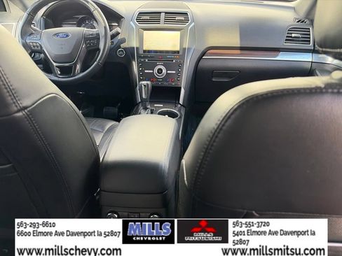 Used 2018 Ford Explorer Limited AWD/4WD image 25