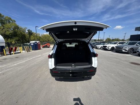 New 2026 Buick Enclave Sport Touring w/ Power Package FWD image 24