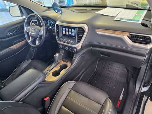 Used 2019 GMC Acadia Denali w/ Technology Package FWD image 20