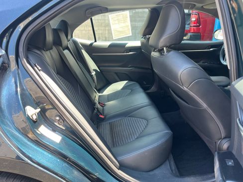 Used 2019 Toyota Camry SE FWD image 25