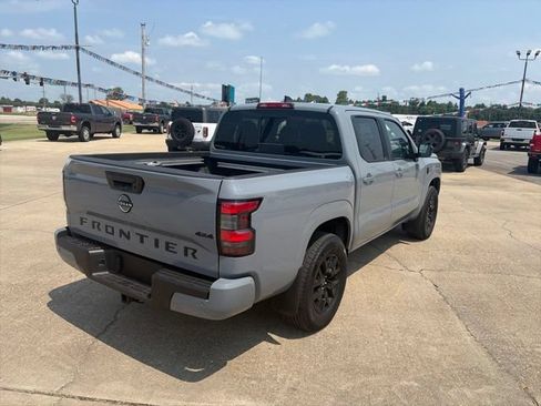Used 2026 Nissan Frontier SV w/ SV Convenience Package AWD/4WD image 6