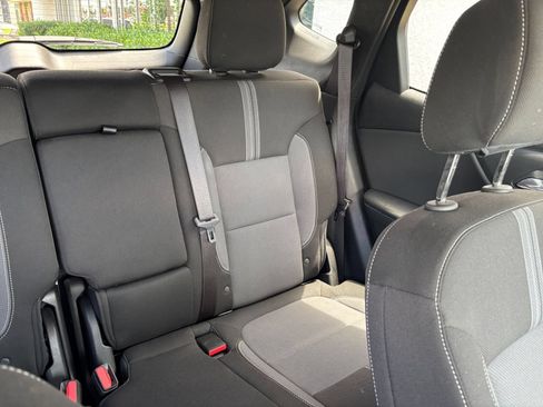 Used 2025 Chevrolet Blazer LT FWD image 38