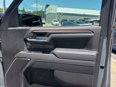Used 2025 Chevrolet Silverado 1500 RST AWD/4WD image 22