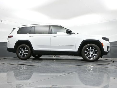 Used 2024 Jeep Grand Cherokee L Limited w/ Luxury Tech Group II AWD/4WD image 43