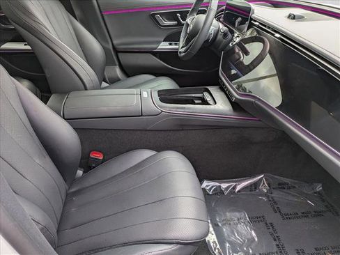 Used 2025 Mercedes-Benz E 350 Sedan image 20