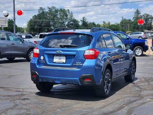 Used 2014 Subaru Crosstrek 2.0i Premium w/ Moonroof Package AWD/4WD image 9