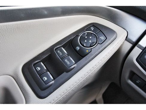 Used 2013 Ford Explorer XLT FWD image 22
